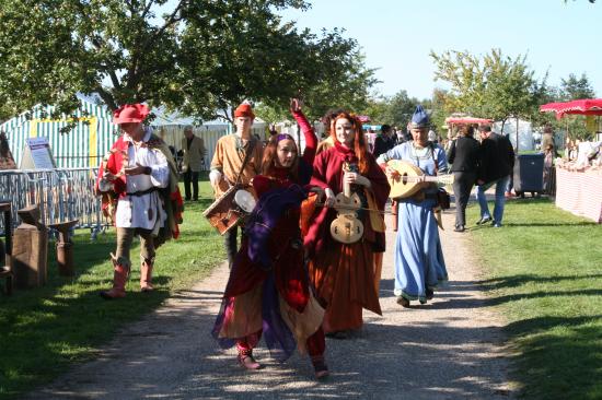 Troupe les derniers trouvères