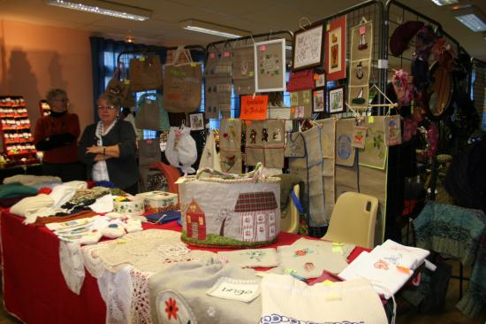 Salon aux bonheur des dames St Pierre en Port