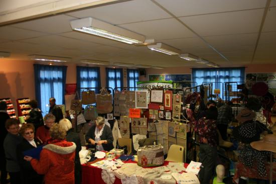 Salon aux bonheur des dames St Pierre en Port