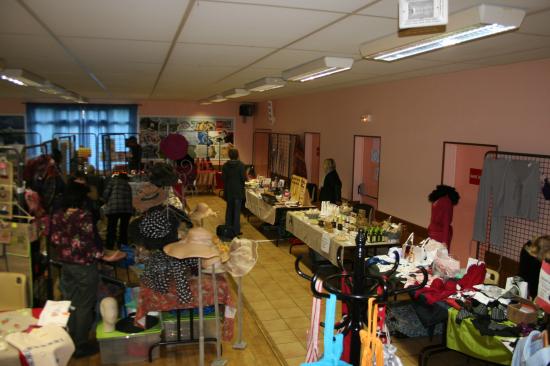 Salon aux bonheur des dames St Pierre en Port