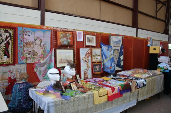 marché d'Arts de St Pierre les Elbeufs