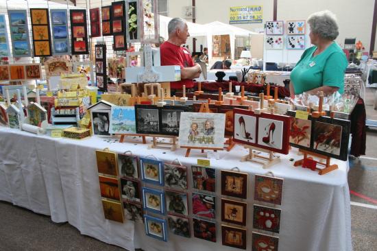 marché d'Arts de St Pierre les Elbeufs